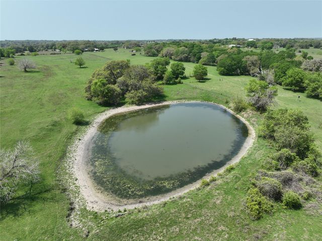 3521 Bryant Road, Schulenburg, TX 78956