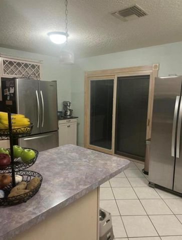 10340 SE Jupiter Narrows Drive, Hobe Sound, FL 33455