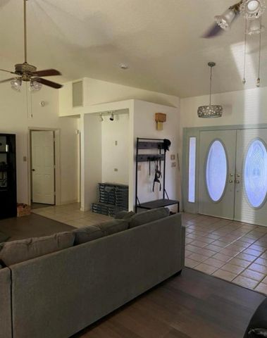 10340 SE Jupiter Narrows Drive, Hobe Sound, FL 33455