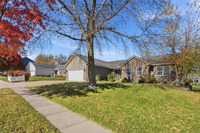 6812 Underwood Avenue SW, Cedar Rapids, IA 52404