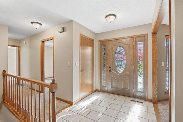 6812 Underwood Avenue SW, Cedar Rapids, IA 52404