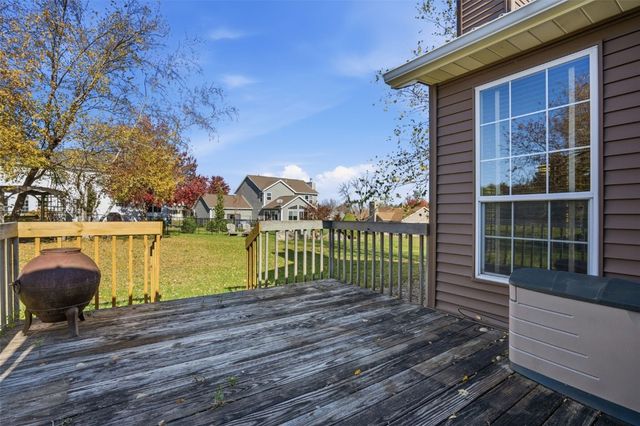 6812 Underwood Avenue SW, Cedar Rapids, IA 52404