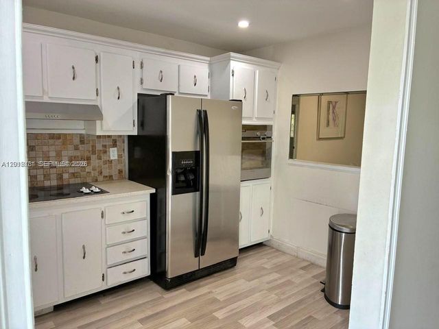 609 S State Road 7 2d 2D, Margate, FL 33068