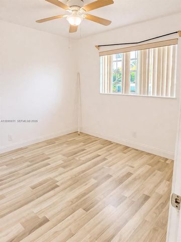609 S State Road 7 2d 2D, Margate, FL 33068