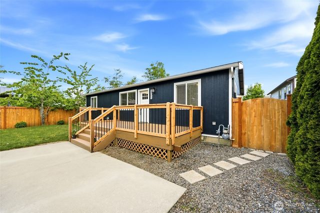3523 Bennett Drive, Bellingham, WA 98225