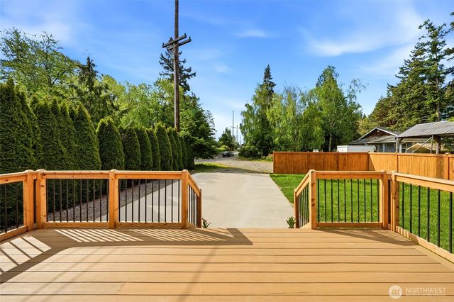 3523 Bennett Drive, Bellingham, WA 98225
