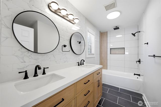 3523 Bennett Drive, Bellingham, WA 98225