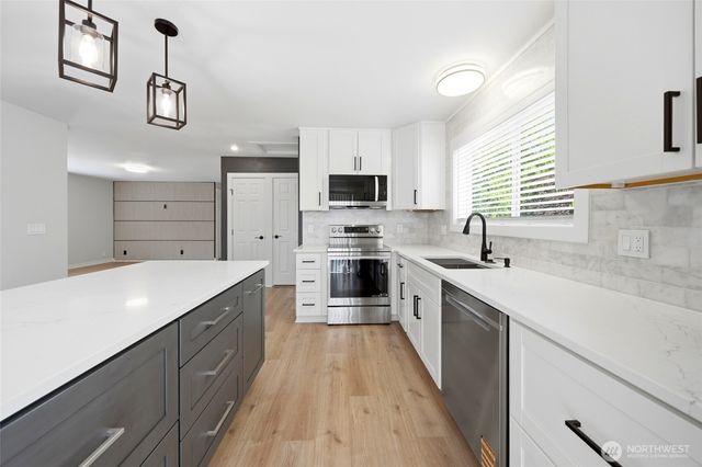 3523 Bennett Drive, Bellingham, WA 98225