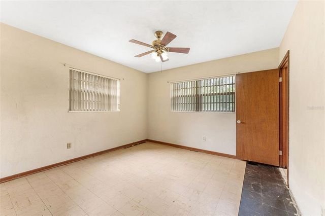 1609 S VALRICO ROAD, Valrico, FL 33594