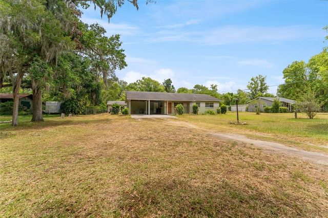 1609 S VALRICO ROAD, Valrico, FL 33594