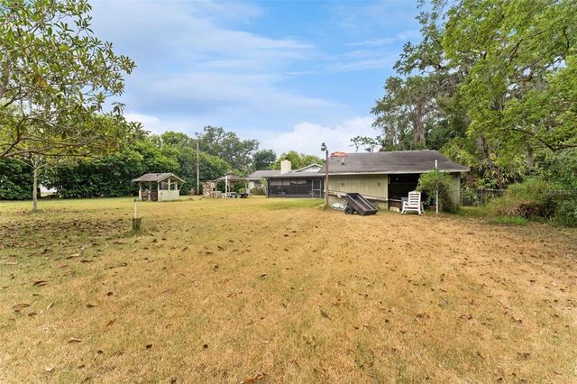 1609 S VALRICO ROAD, Valrico, FL 33594