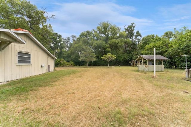 1609 S VALRICO ROAD, Valrico, FL 33594