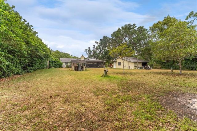 1609 S VALRICO ROAD, Valrico, FL 33594