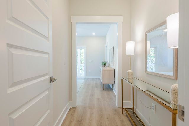 1370 Lucinda Street, Mount Pleasant, SC 29466