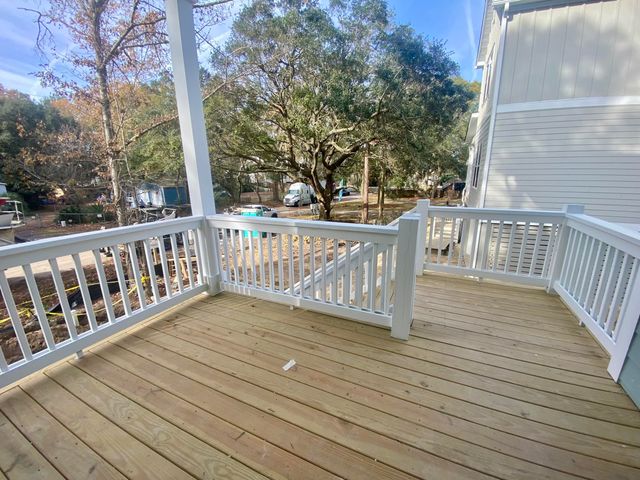 1370 Lucinda Street, Mount Pleasant, SC 29466