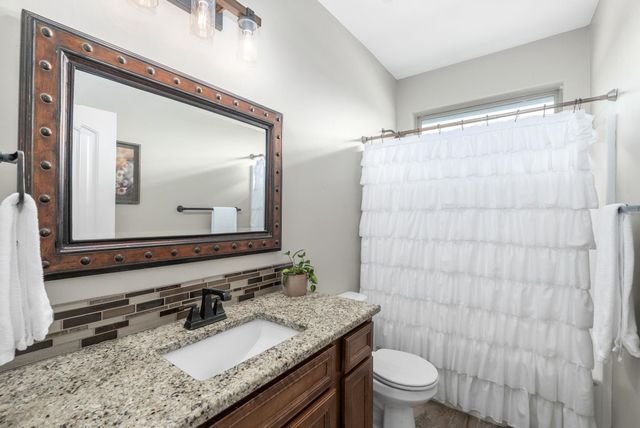 2416 S Monument St, Wichita, KS 67235