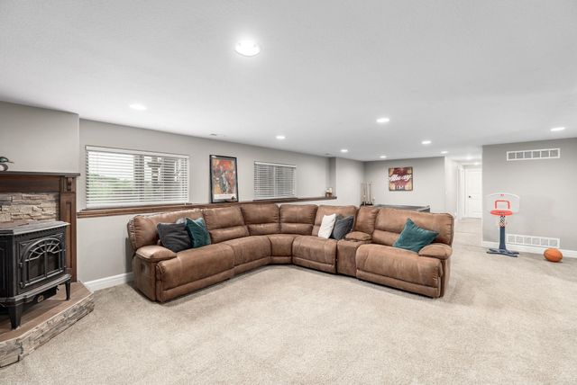 2416 S Monument St, Wichita, KS 67235