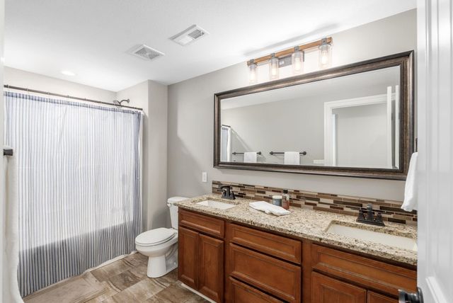 2416 S Monument St, Wichita, KS 67235