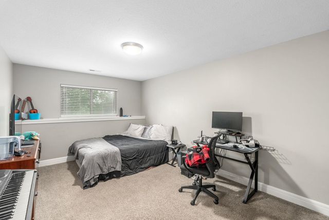 2416 S Monument St, Wichita, KS 67235