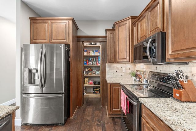 2416 S Monument St, Wichita, KS 67235