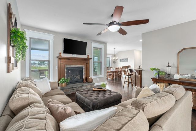 2416 S Monument St, Wichita, KS 67235