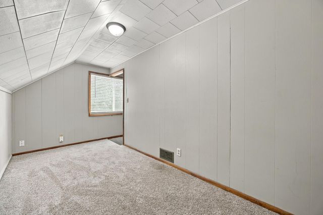 601 11th Street N, Moorhead, MN 56560