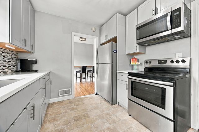 601 11th Street N, Moorhead, MN 56560