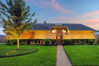 15814 Crestbrook Drive, Houston, TX 77059