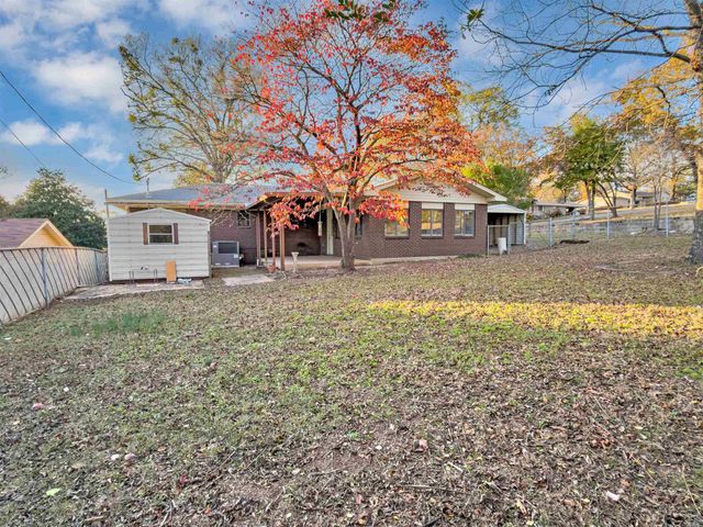 600 Oaklawn Drive, Morrilton, AR 72110