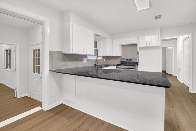 600 Oaklawn Drive, Morrilton, AR 72110