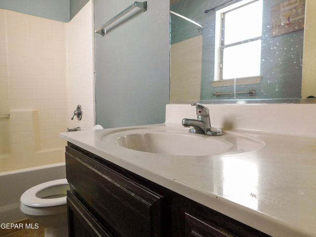 14261 WOODS POINT Avenue, El Paso, TX 79938