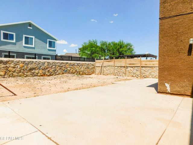 14261 WOODS POINT Avenue, El Paso, TX 79938