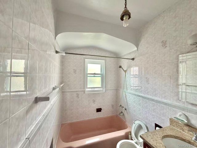 48-40 39th Street, Long Island City, NY 11104