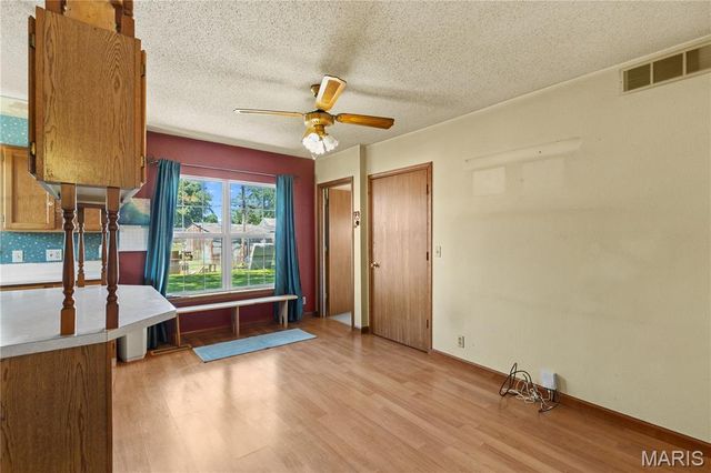 120 E 4th Street, Roxana, IL 62084