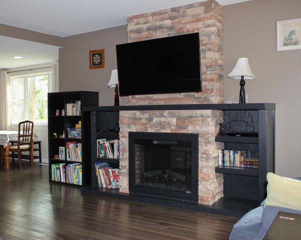 1122 6th St W, Ashland, WI 54806