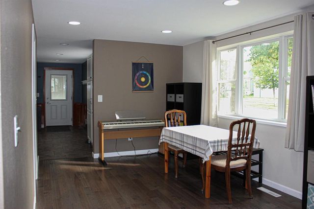 1122 6th St W, Ashland, WI 54806