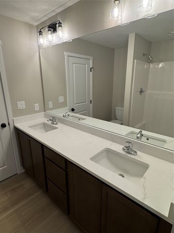 4447 SW 23rd Street, Des Moines, IA 50321