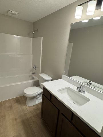 4447 SW 23rd Street, Des Moines, IA 50321
