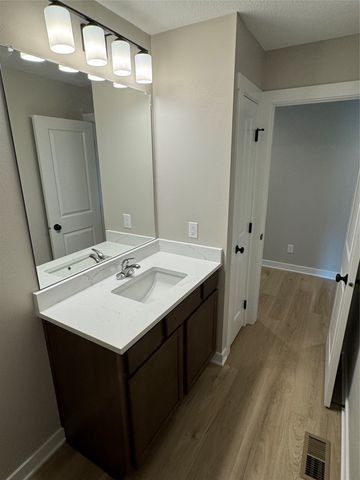 4447 SW 23rd Street, Des Moines, IA 50321