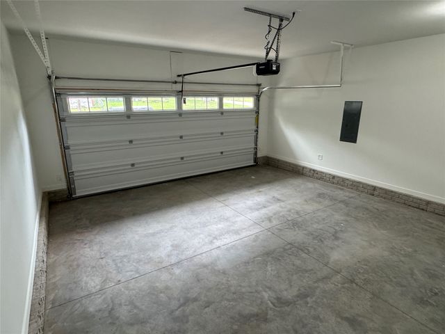 4447 SW 23rd Street, Des Moines, IA 50321