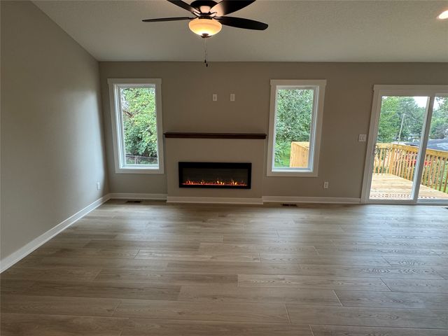 4447 SW 23rd Street, Des Moines, IA 50321