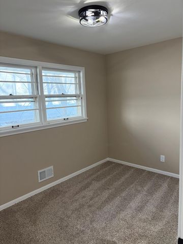 1280 Kennard Street, Saint Paul, MN 55106