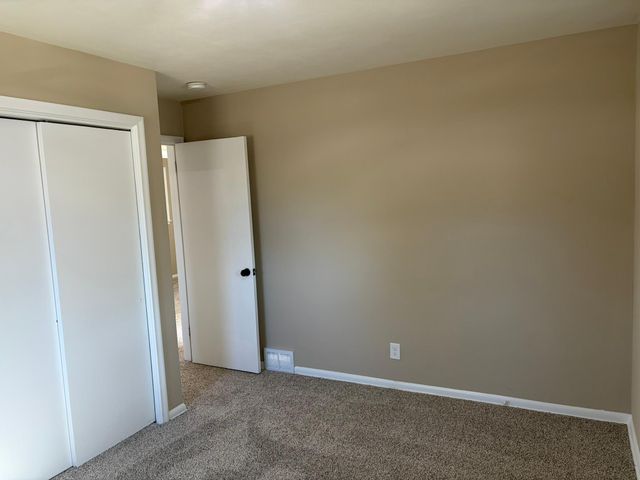 1280 Kennard Street, Saint Paul, MN 55106