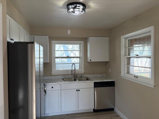 1280 Kennard Street, Saint Paul, MN 55106