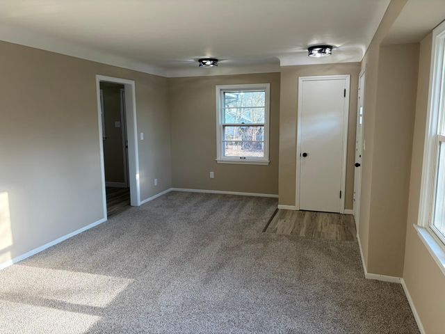 1280 Kennard Street, Saint Paul, MN 55106