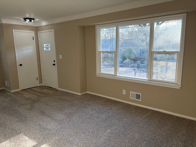 1280 Kennard Street, Saint Paul, MN 55106