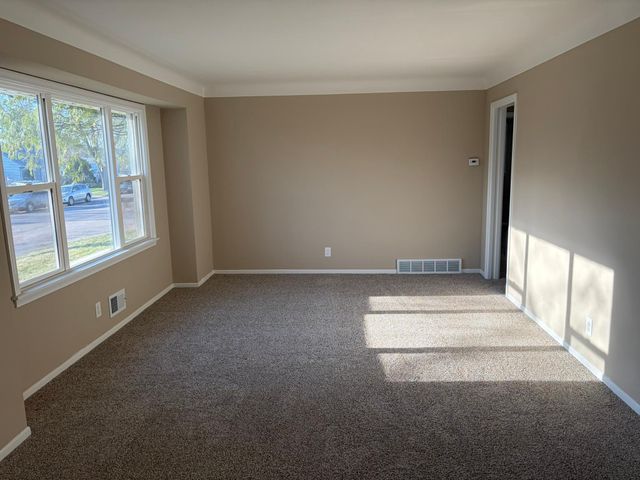 1280 Kennard Street, Saint Paul, MN 55106