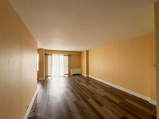 7141 N Kedzie Avenue 912, Chicago, IL 60645