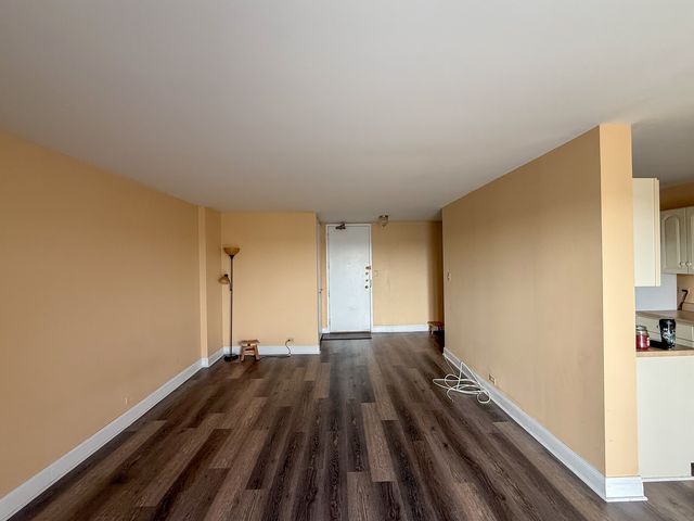 7141 N Kedzie Avenue 912, Chicago, IL 60645