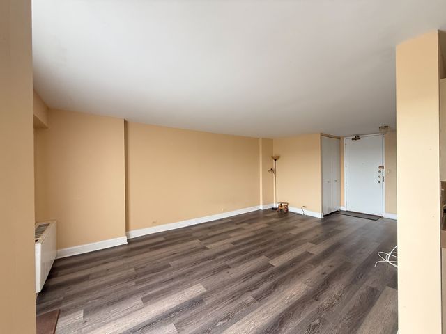 7141 N Kedzie Avenue 912, Chicago, IL 60645